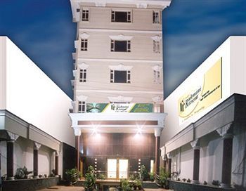 Rukmini Riviera Hotel ไฮเดอราบัด ภายนอก รูปภาพ